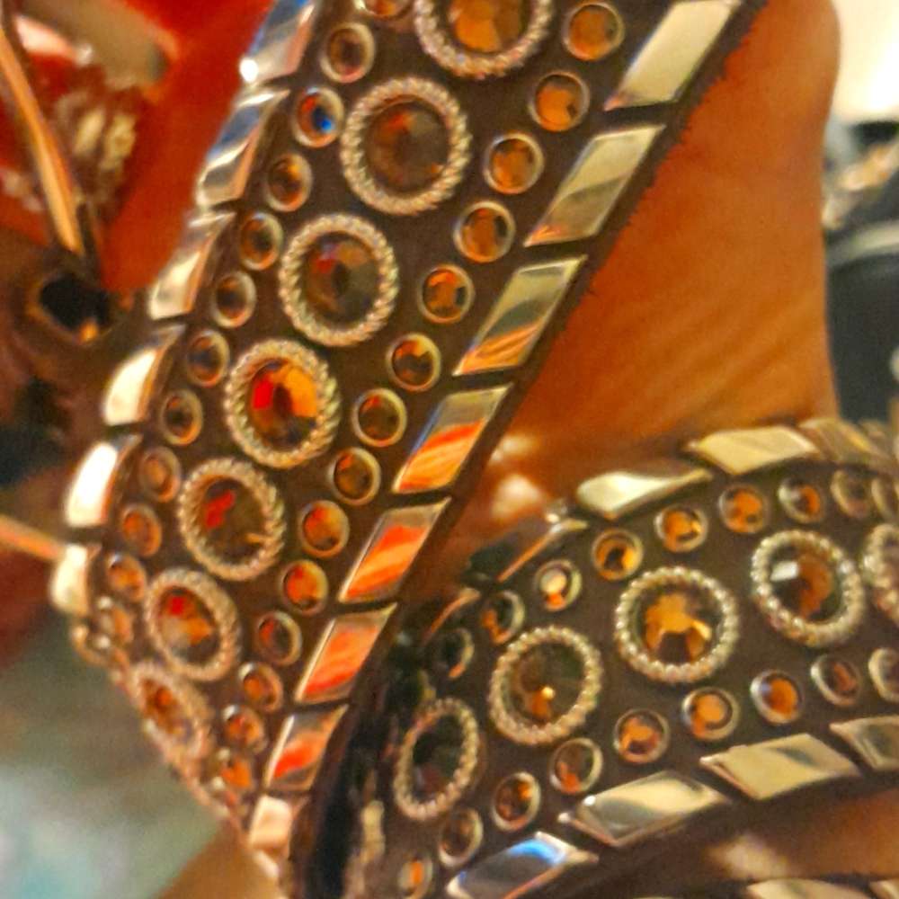 KIPPYS BROWN LEATHER- SWAROVSKI CRYSTAL BELT